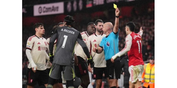 Gabriel Martinellis unsportliches Verhalten während des Spiels